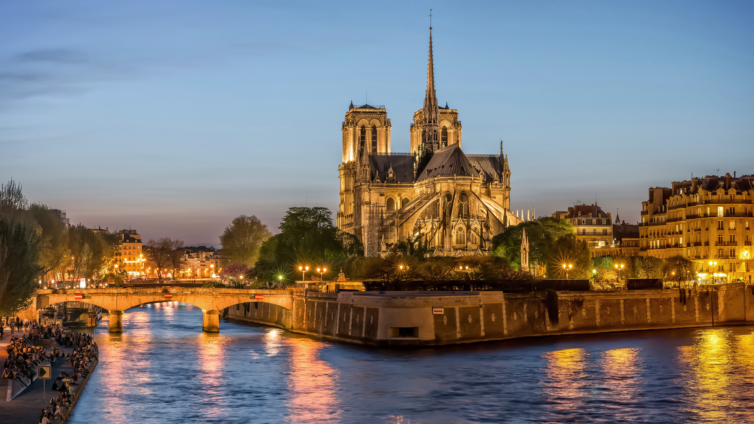 37 Paris-Notre Dame | WorldStrides