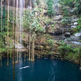 Ik-kil cenote Yucatan Mexico