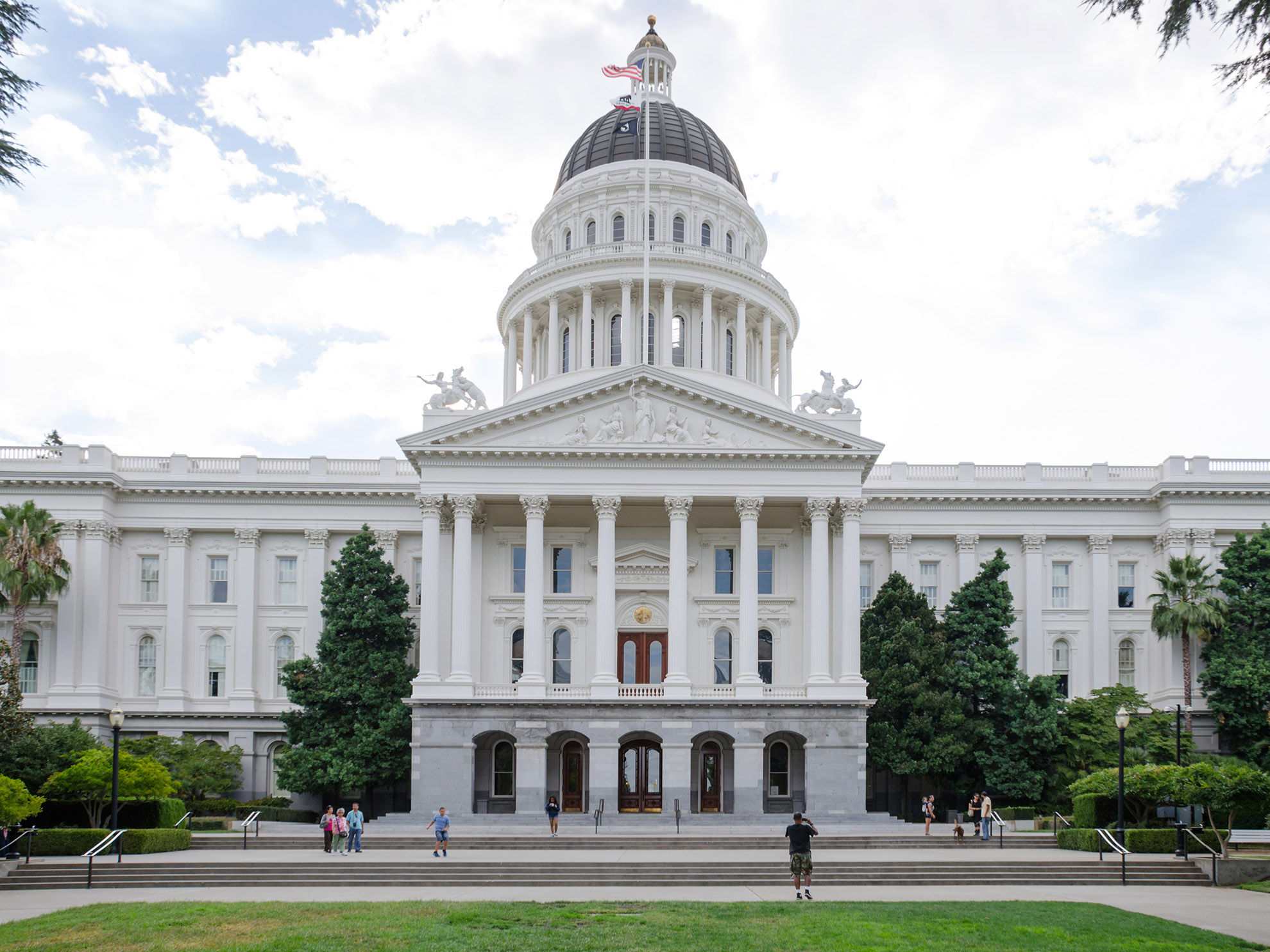 map-ca-state-history-state-capitol-44230540-worldstrides