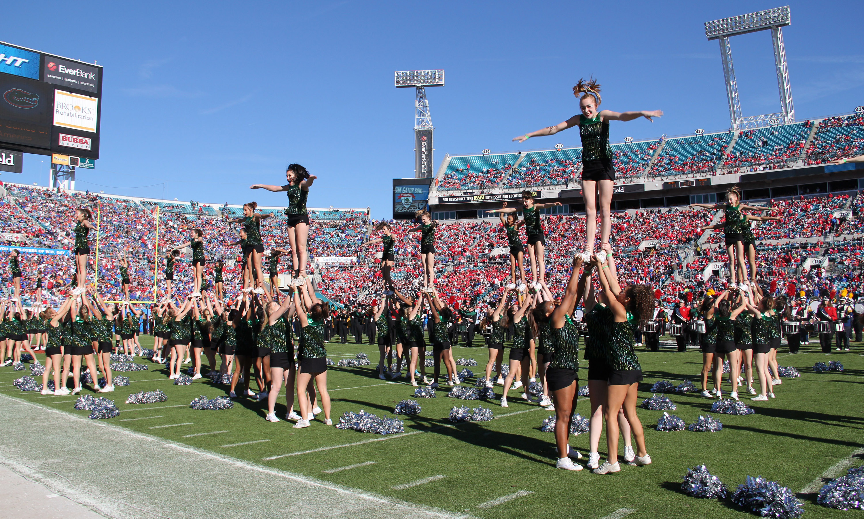 TaxSlayer Bowl Dance & Cheer Program Join WorldStrides OnStage programs in sunny Jacksonville, Florida to perform in the TaxSlayer Bowl Halftime Show and Downtown TaxSlayer Bowl Parade! Instead of choosing between attending a cheer camp or convention and performing on a big stage, why not get it all? The TaxSlayer Bowl offers your cheer team an opportunity unlike any other. The game itself averages more than 70,000 fans in attendance. Squads of all levels and size are invited; take advantage of world-class cheer education and grow your program with the performance experience of a lifetime! This event is open to performers aged 7-19.