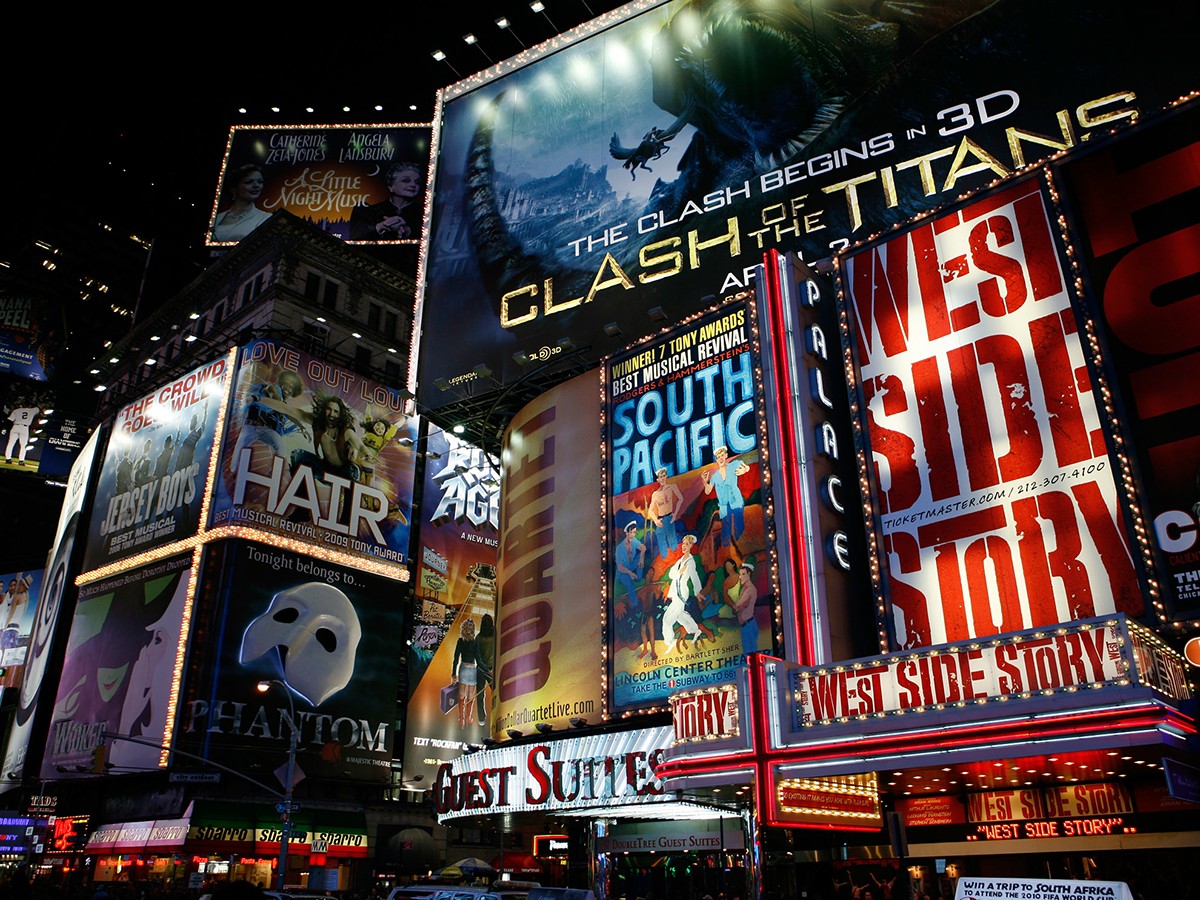 Broadway Theater District Great White Way Walking Tour 2023 New York